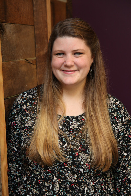 Lydia Dennett Headshot